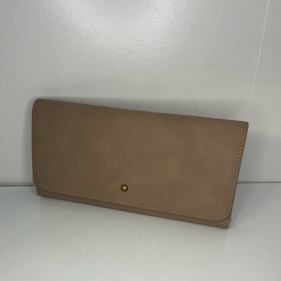 🤎 Universal Thread Slim Wallet 🤎 - Picture 1 of 3